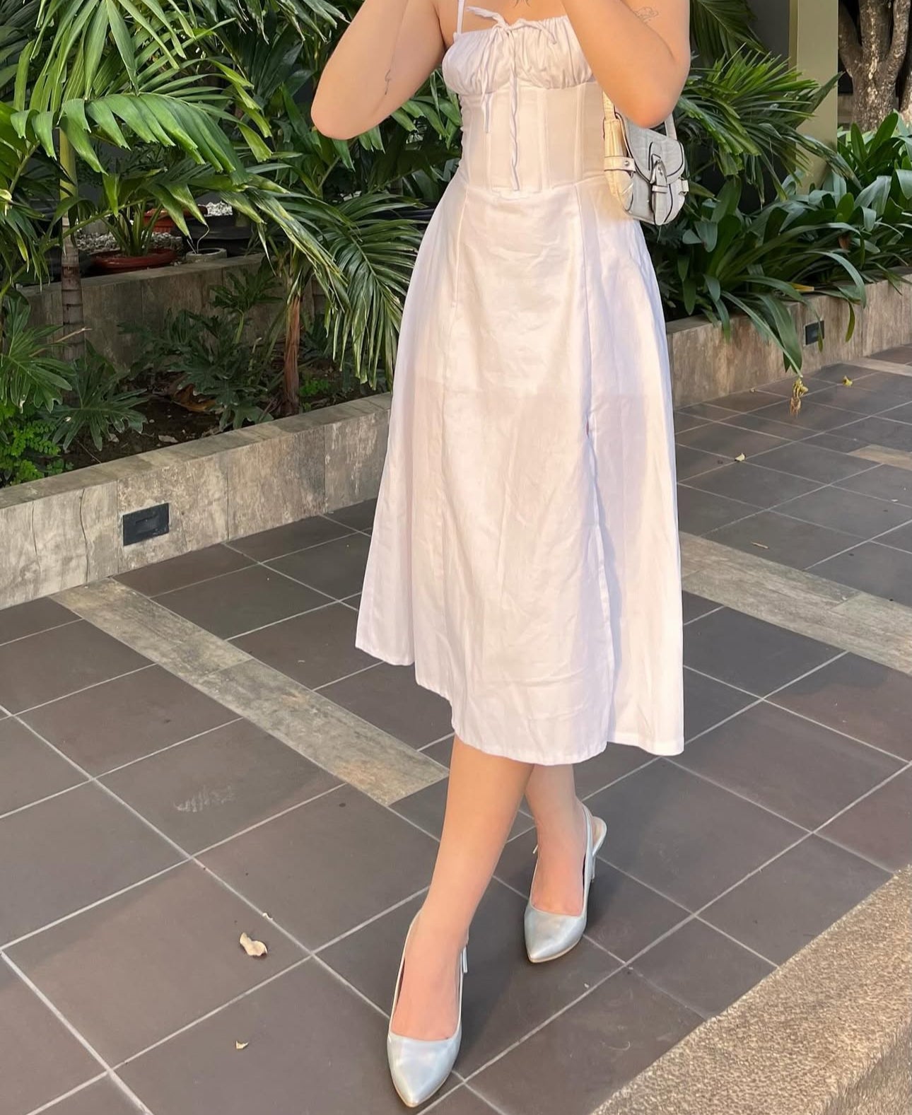 Vestido con fruncido en el busto, varillas y tipo corset