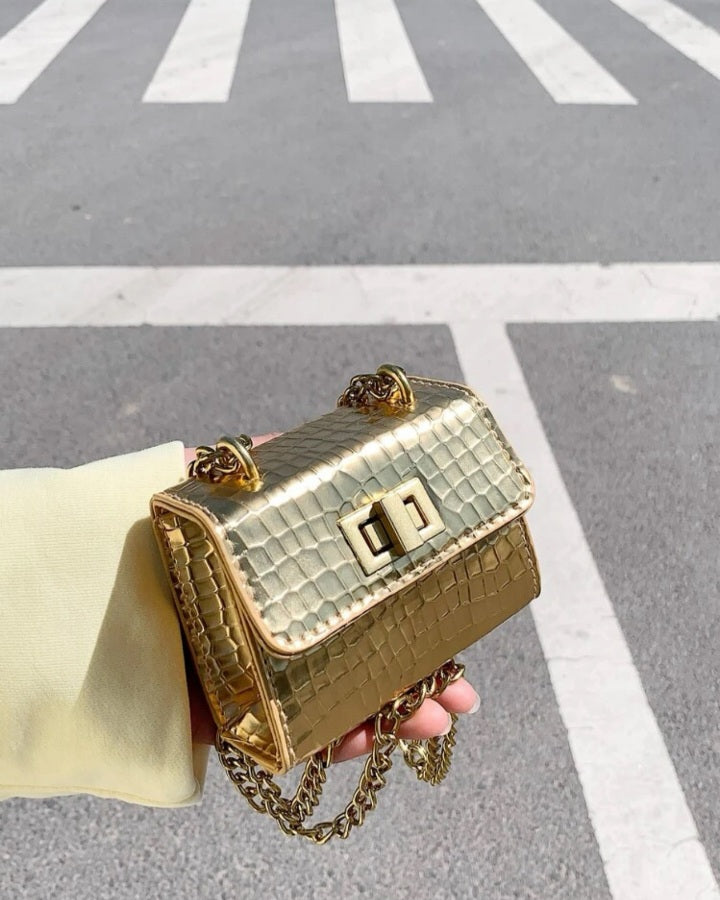 Bolso mini dorado