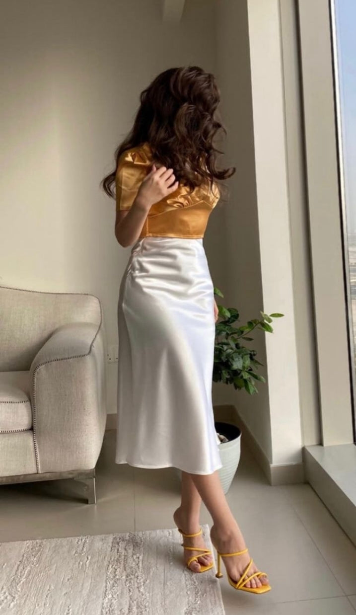 Falda en satin larga