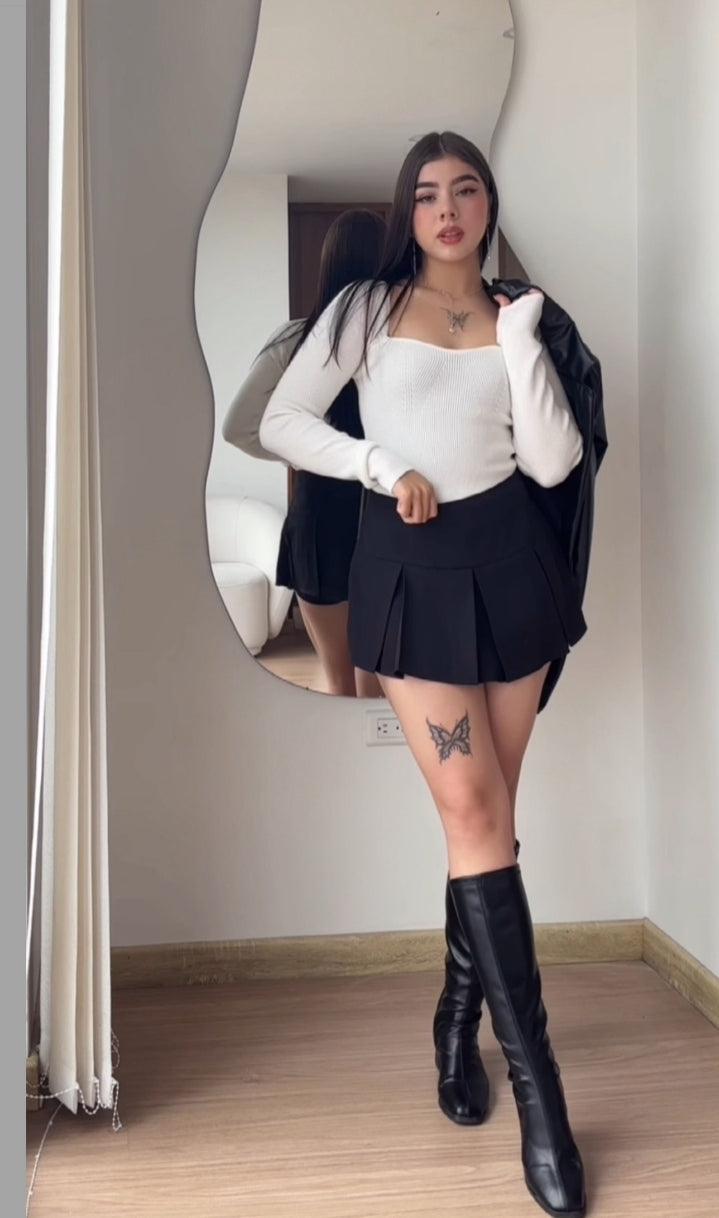Mini skirt negra