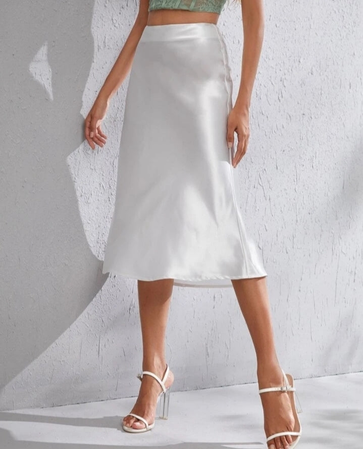 Falda en satin larga