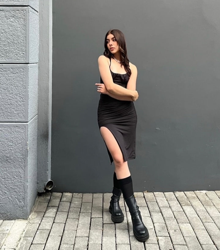 Vestido ajustado con horma fruncida