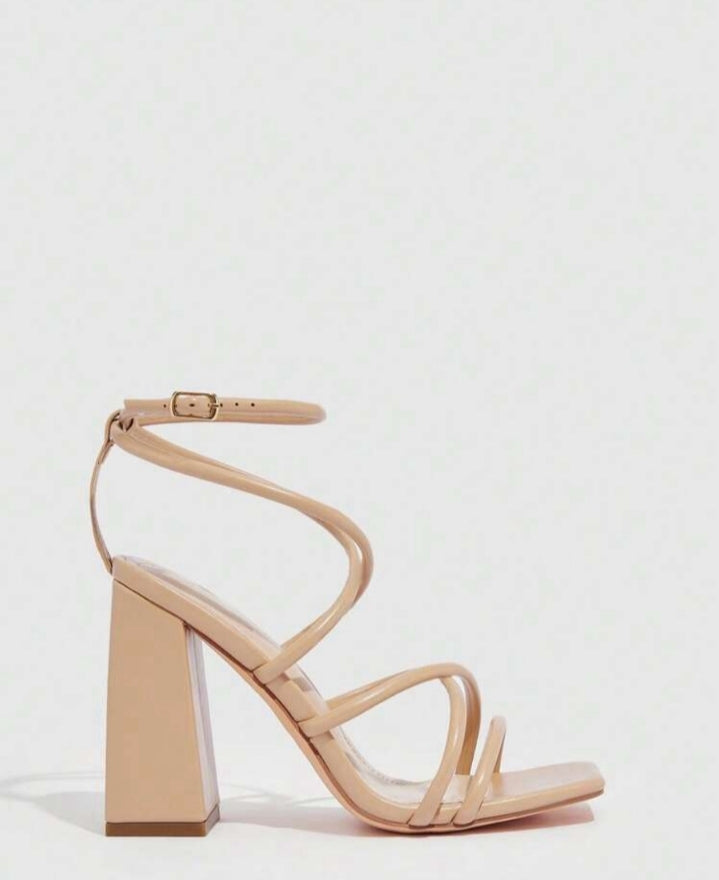 Sandalias con correa de tobillo color beige