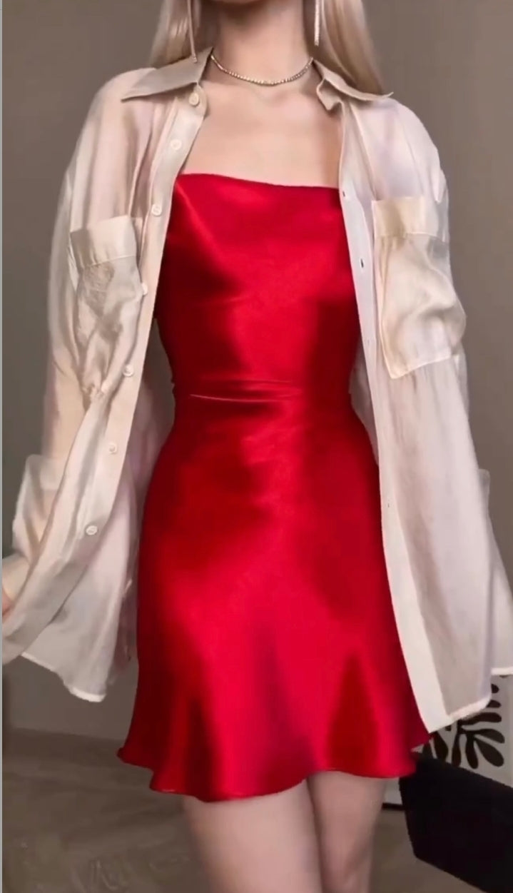Vestido ari en satin- Rojo