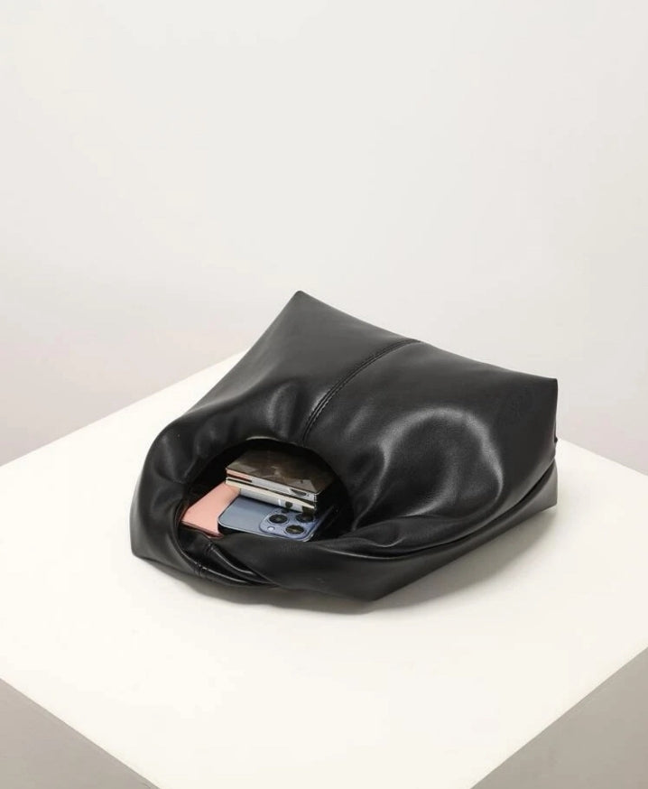 Bolso de mano minimalista negro