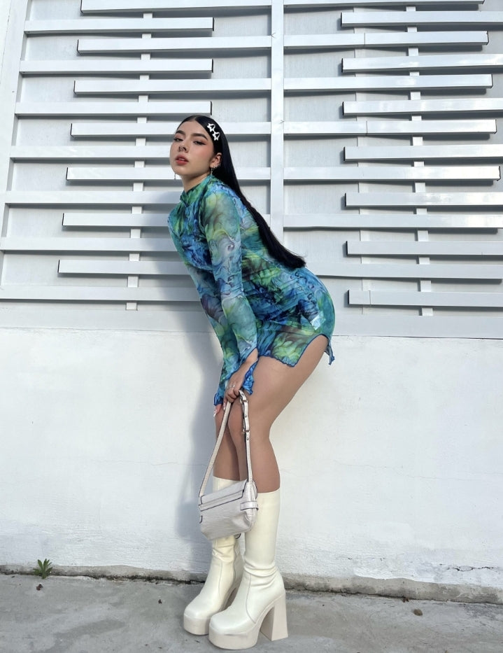 Vestido ajustado en malla con estampado