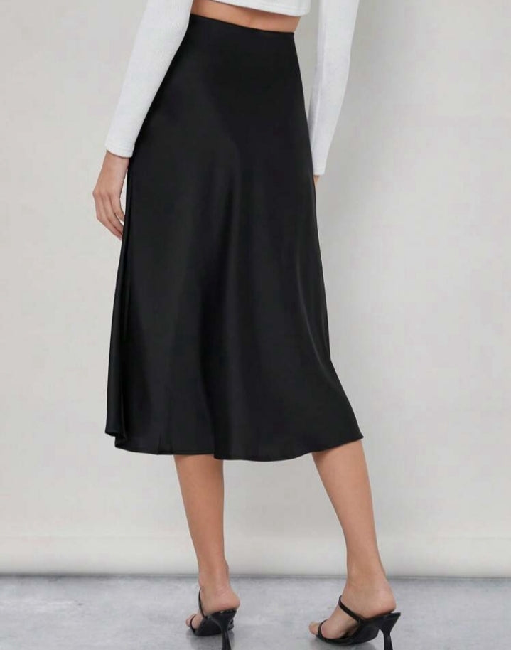 Falda en satin larga
