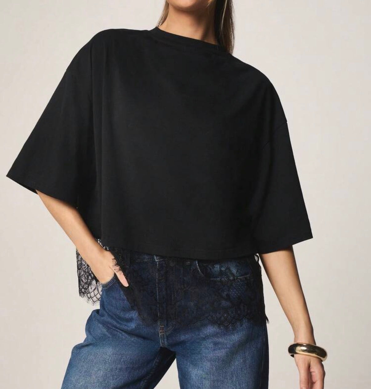 Aura t-shirt