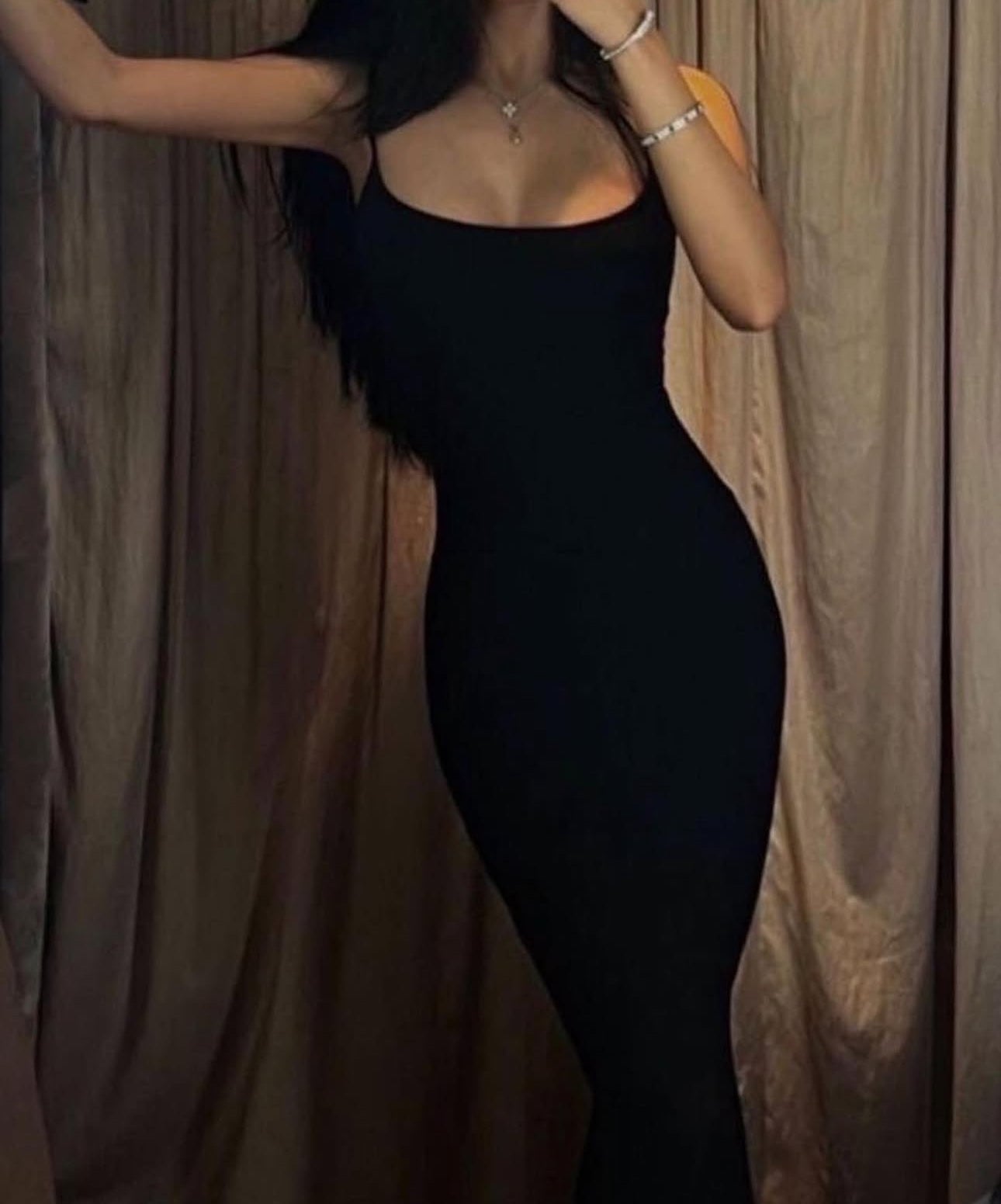 Vestido largo ajustado al cuerpo