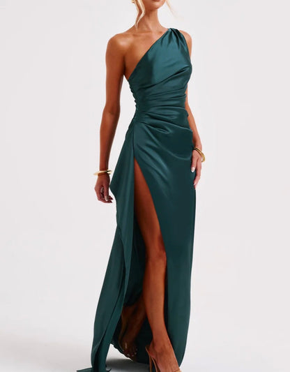 Vestido satinado verde esmeralda