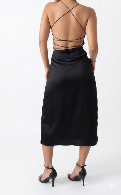 Vestido con abertura y escote cruzado