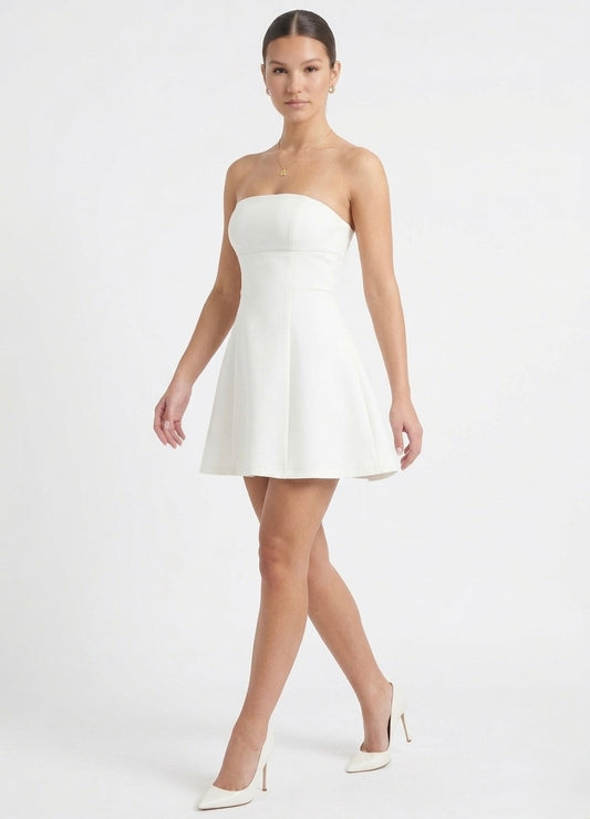 Vestido straple en corte A blanco