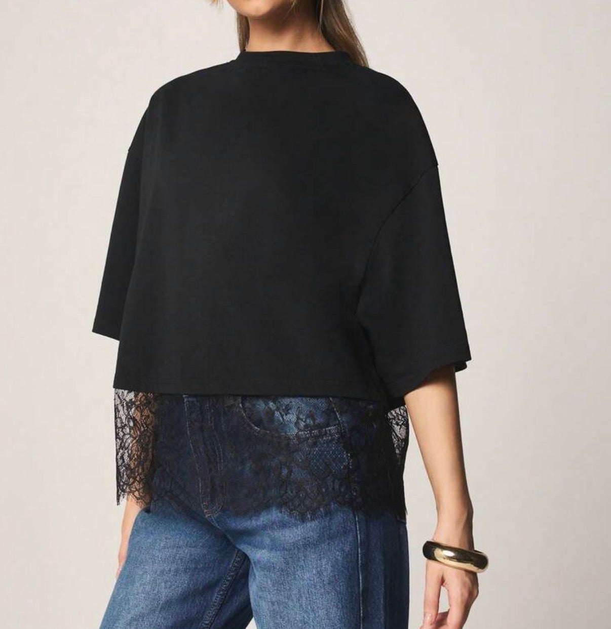 Aura t-shirt