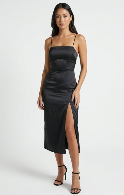 Vestido con abertura y escote cruzado