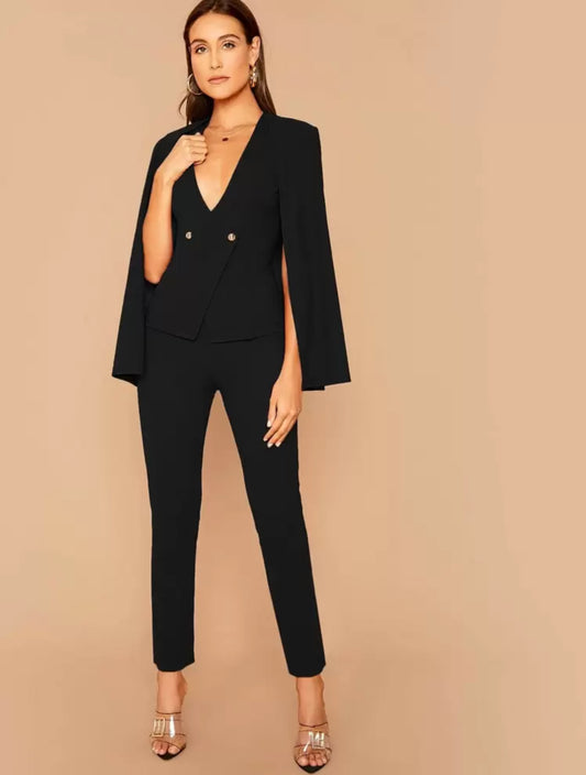 Conjunto blazer capa con pantalón