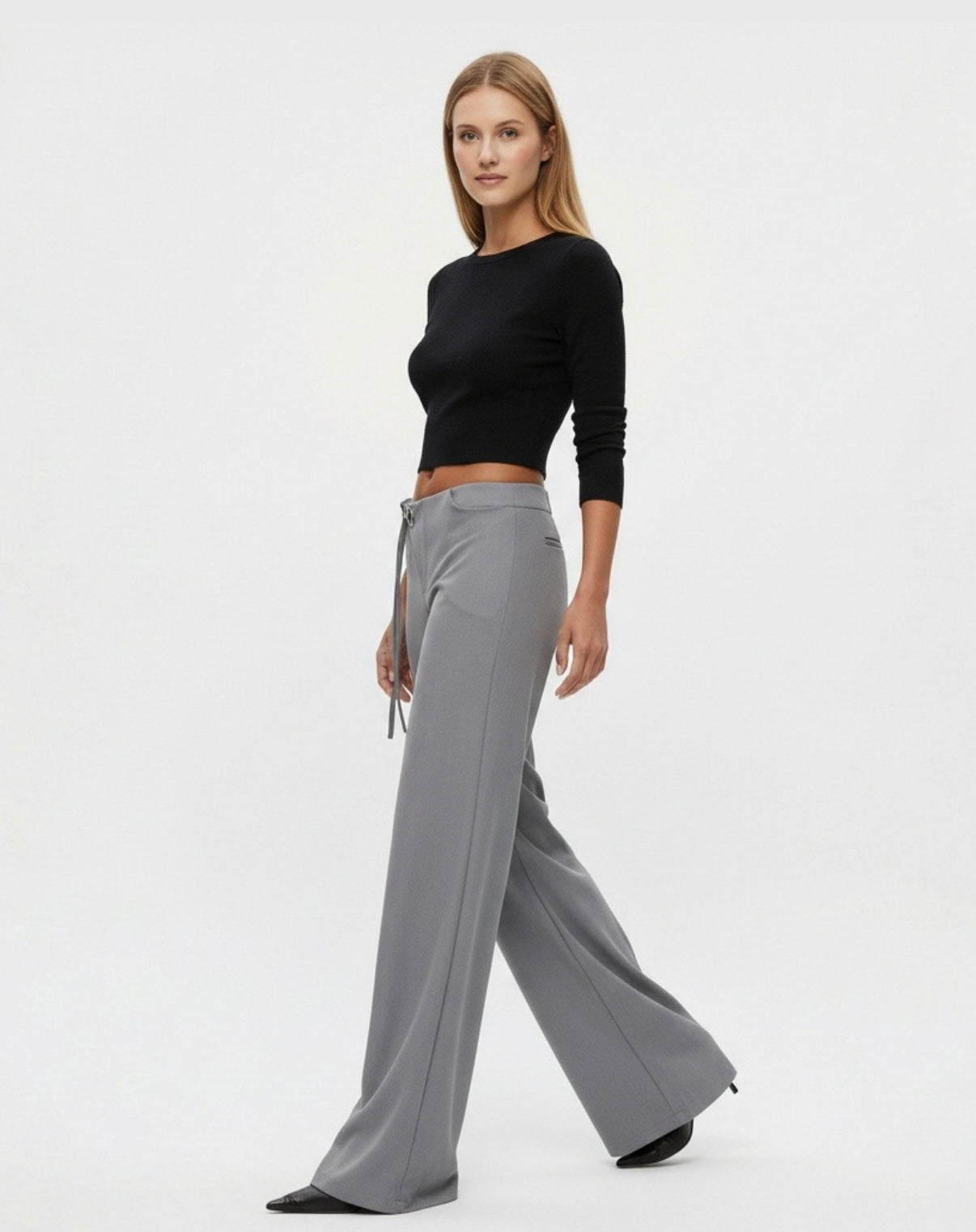 Pantalón gris tiro bajo
