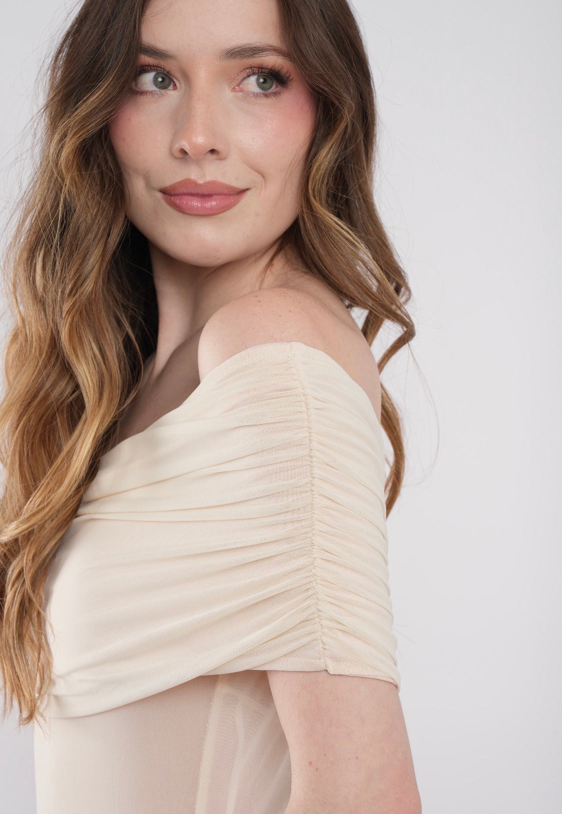Vestido sol de beige