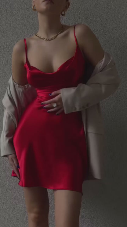 Vestido ari en satin- Rojo