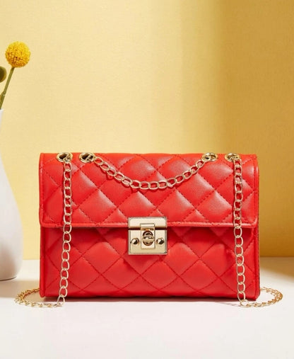 Bolso con cadena rojo