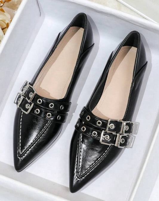 Mocasines planos y puntiagudos