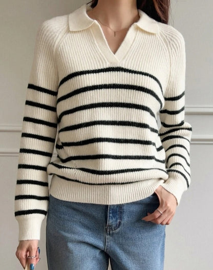 Sueter con cuello v a rayas, tejido