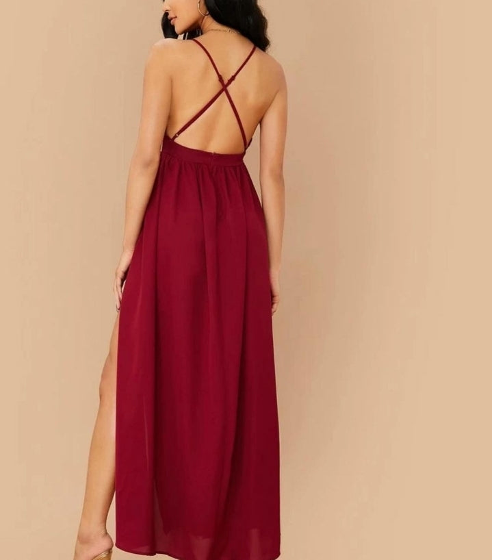 Vestido vinotinto / dos aberturas, escote cruzado