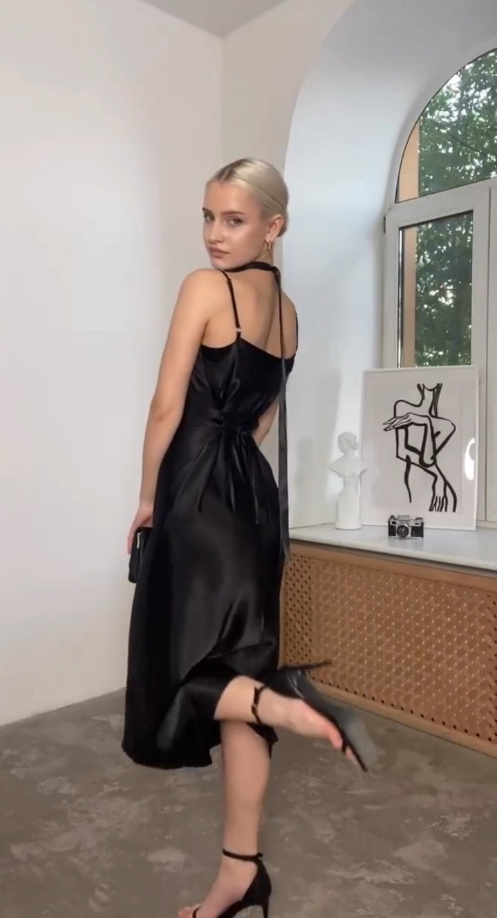 Vestido ari en satin, largo